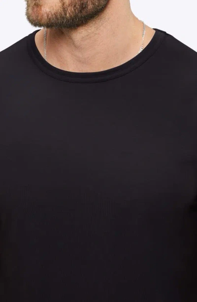Cuts Ao Forever T-shirt In Black