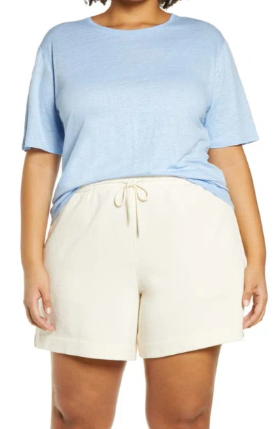 Shop Vince Relaxed Linen Crewneck T-shirt In Light Cerulean