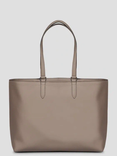 Shop Fendi Roma Leather Shopping Bag In Brown