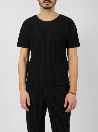 Shop Issey Miyake Basic Pleated T-shirt In Black