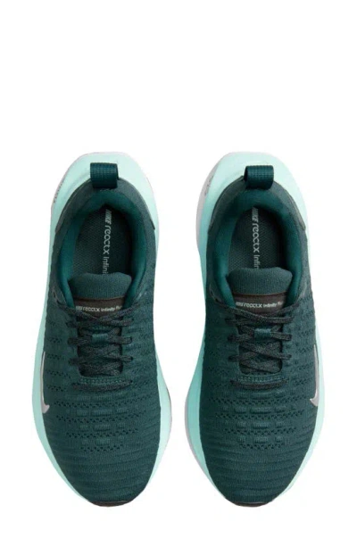 Nike Infinityrn 4 Running Shoe In Deep Jungle/ Silver/ Black