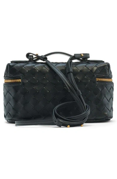 Bottega Veneta Intrecciato Leather Convertible Vanity Case In Black/ Gold