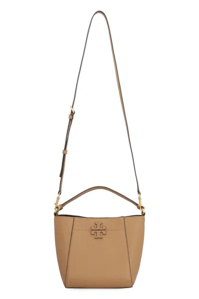 Shop Tory Burch Mcgraw Leather Bucket Bag In Camel