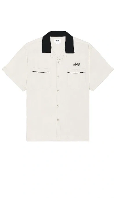 Shop Obey Badger Shirt In 银灰色