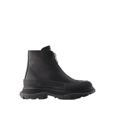 Shop Alexander Mcqueen Tread Slick Ankle Boots - Leather - Black
