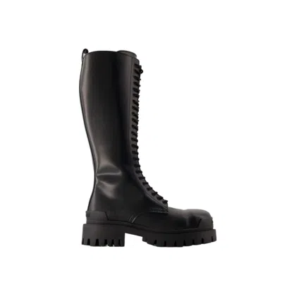 Shop Balenciaga Strike L20 Boots - Leather - Black