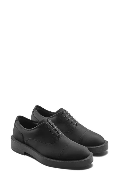Shop Clarks X Martine Rose Coming Up Roses Cap Toe Oxford In Black Leather