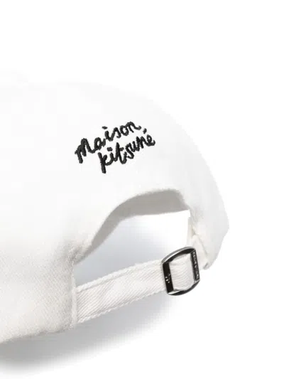 Shop Maison Kitsuné Large Fox Head 6p Cap In White
