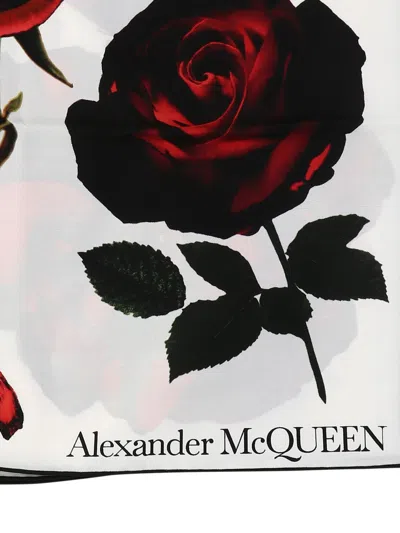 Shop Alexander Mcqueen Alexander Mc Queen Printed Silk Scarf In 白色的