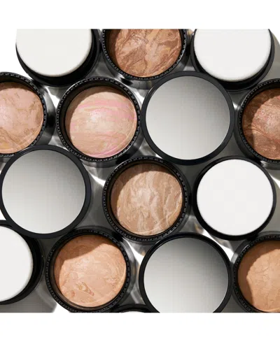 Laura Geller Beauty Baked To Go Balance-n-brighten In Porcelain