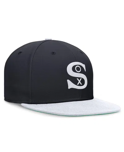 Shop Nike Men's  Navy, White Distressed Chicago White Sox Rewind Cooperstown True Performance Fitted Hat In Navy,white