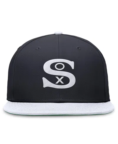 Shop Nike Men's  Navy, White Distressed Chicago White Sox Rewind Cooperstown True Performance Fitted Hat In Navy,white