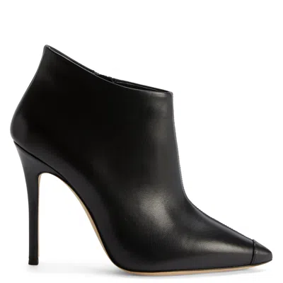 Giuseppe Zanotti Greek 105mm Pointed-toe Boots In Black