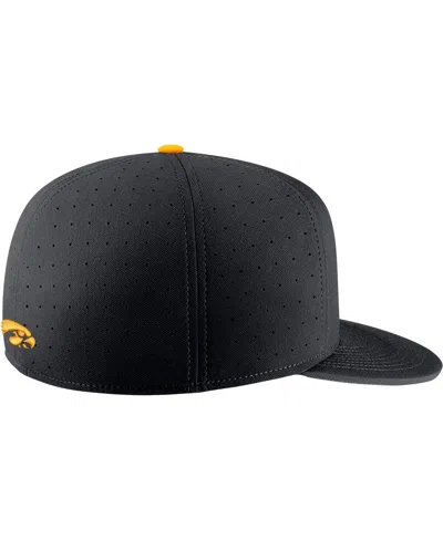 Shop Nike Men's  Black Iowa Hawkeyes Aero True Baseball Performance Fitted Hat