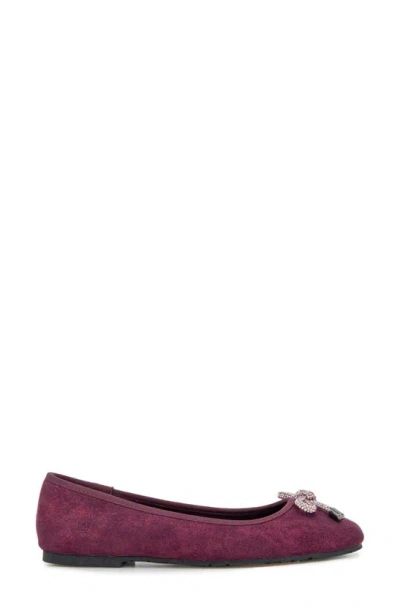 Reaction Kenneth Cole Elstree Bow Flat In Burgundy Microsuede