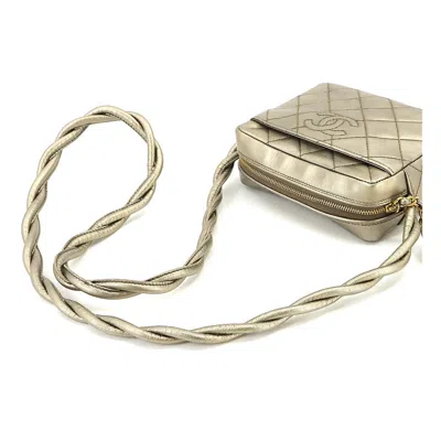 Pre-owned Chanel Gold Leather Shoulder Bag ()