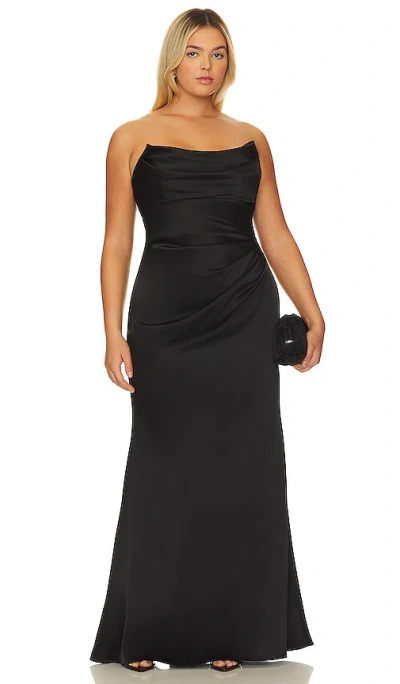 Katie May Taylor Gown In 黑色