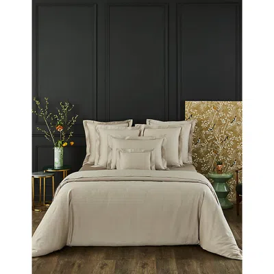 Yves Delorme Pierre Triomphe King Organic-cotton Fitted Sheet 200cm X 150cm In Pierre
