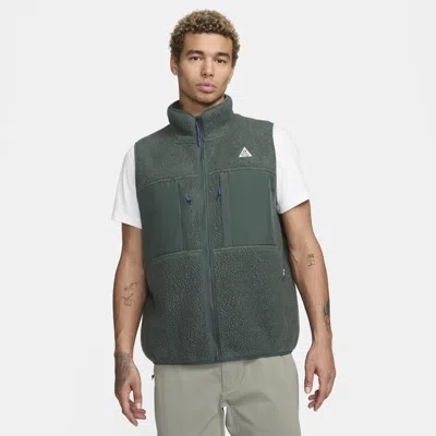 Shop Nike Men's  Acg "arctic Wolf" Vest In Green