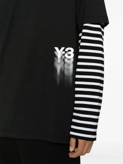 Shop Y-3 Gfx Ss Cotton T-shirt In Black