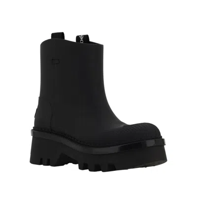 Shop Chloé Raina Boots In Black