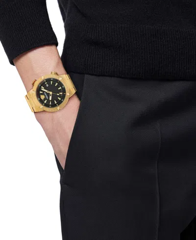 Versace Greca Time Gmt Watch In Gold