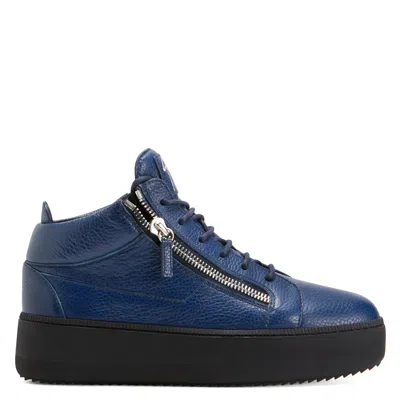 Shop Giuseppe Zanotti Kriss In Blue