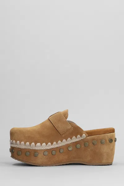 Shop Mou Clog Slipper-mule In Leather Color Suede In Cog
