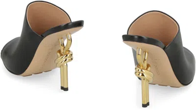 Bottega Veneta Knot Leather Mules In Black