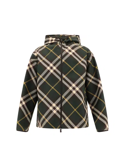 Shop Burberry Sp24 Hooded Jacket In Ivy Ip Check