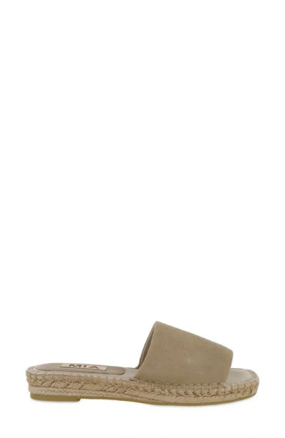 Mia Noveli Espadrille Platform Slide Sandal In Sand