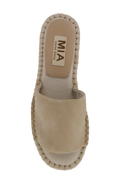 Mia Noveli Espadrille Platform Slide Sandal In Sand