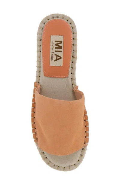 Mia Noveli Espadrille Platform Slide Sandal In Coral