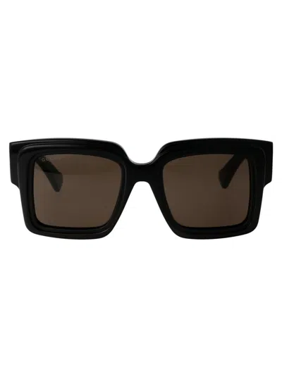 Gucci Sunglasses In 001 Black Black Brown