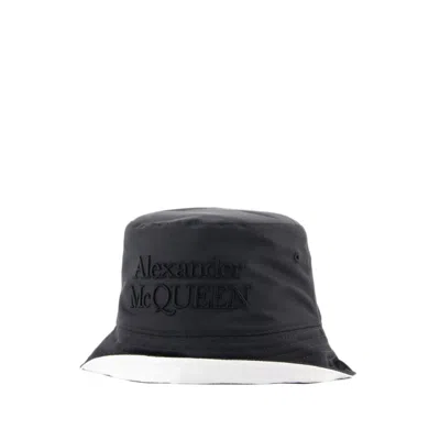 Shop Alexander Mcqueen Low Rever Bucket Hat - Polyester - Black/white