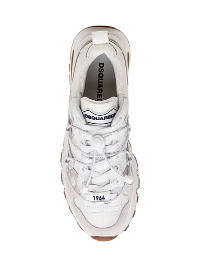 Shop Dsquared2 Sneaker Run Ds2 In White