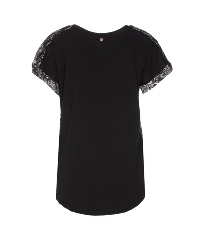 Shop Liu •jo Moda T-shirt Liu-jo In Black