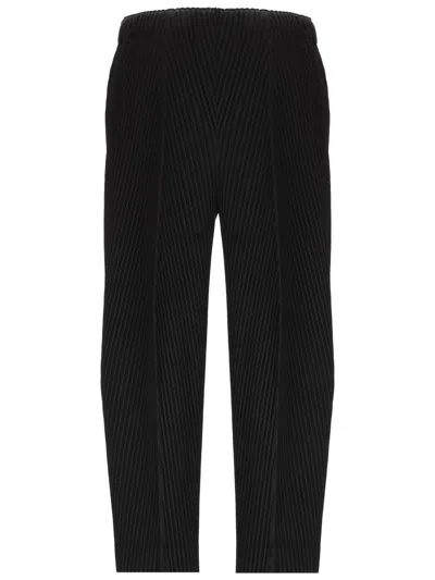 Shop Issey Miyake Pleated Cropped Trousers In Black