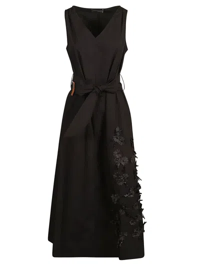 Shop Lorena Antoniazzi Floral Sleeveless Dress In Nero