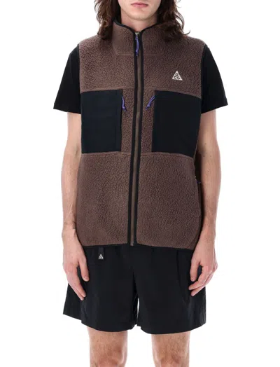 Shop Nike Acg Arctic Wolf Vest In Brown