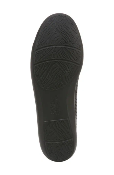 Lifestride Nile 2 Ballet Flats In Black Perforated
