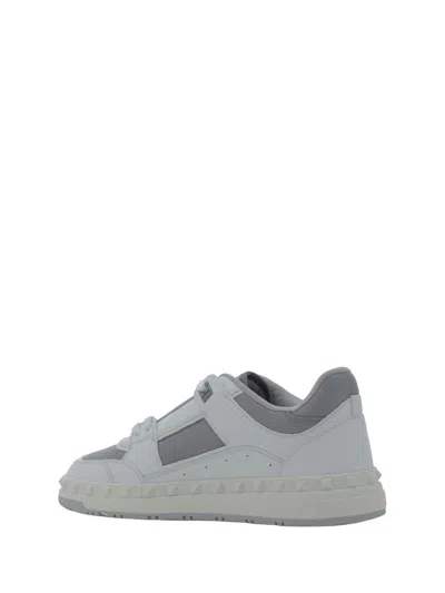 Shop Valentino Garavani Sneakers In Bianco/pastel Grey