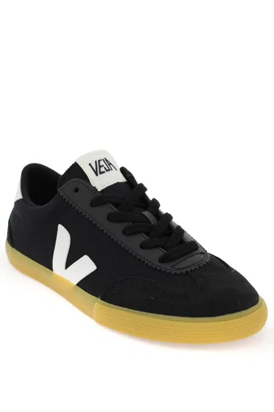 Veja Volley-39 Nd  Female In Black