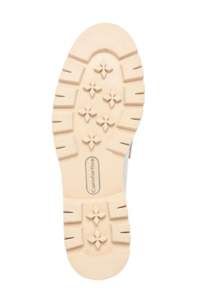 Comfortiva Lakota Leather Casual Shoe In Silver