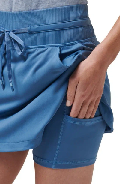 Travis Mathew Moveknit Drawstring Skort In Moonlight Blue