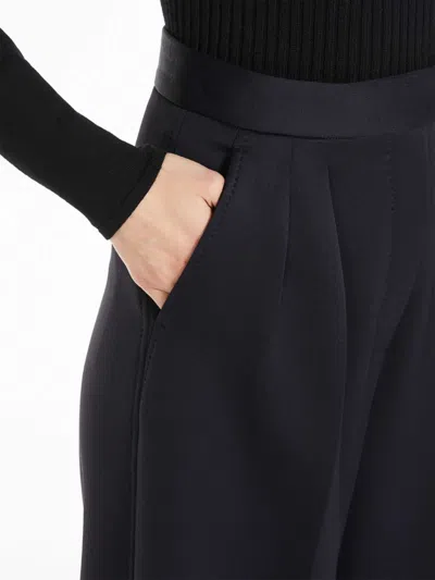 Shop Max Mara Pantalón Casual - Zinnia In Black