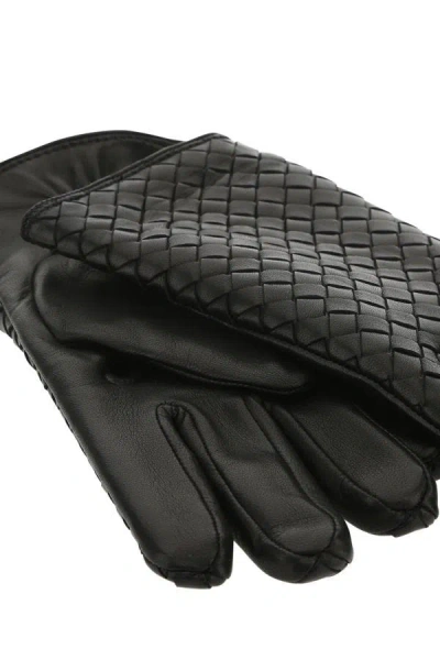 Shop Bottega Veneta Man Black Leather Gloves