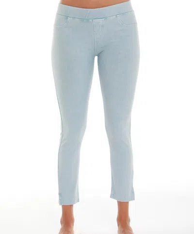 French Kyss High Rise Capri In Lightblue In Multi