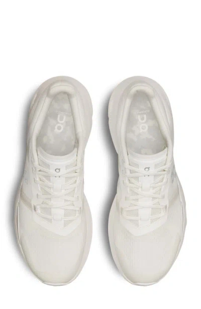 On Cloudpulse Training Shoe In Undyed/ Frost
