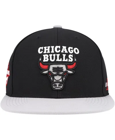 Mitchell & Ness Men's  Black, Gray Chicago Bulls Core Snapback Hat In Black,gray